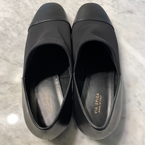 Full Coverage flat dress shoes